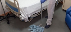 Auxiliares de limpeza tem maior relevância em hospitais no combate a pandemia